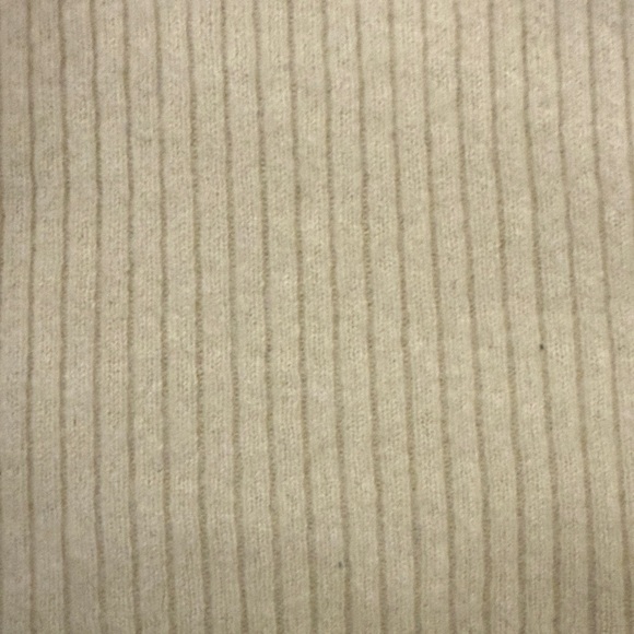 Chic Beige Ribbed 100% cashmere Tank Top - Picture 3 of 6